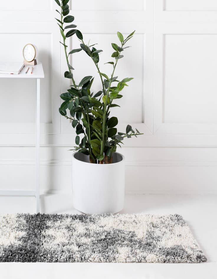 Detail image of 2' x 6' 7 Soft Touch Shag Runner Rug