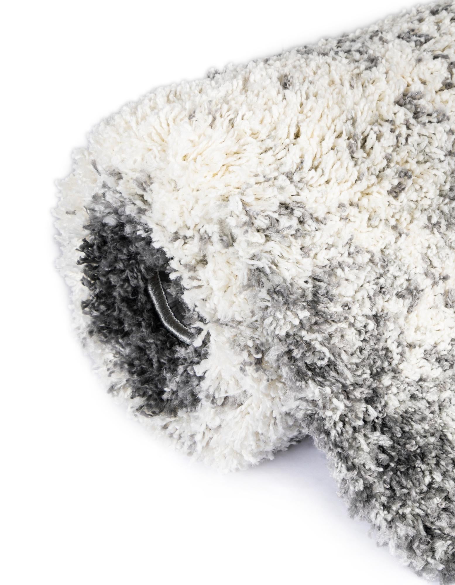4' x 4' Soft Touch Shag Square Rug