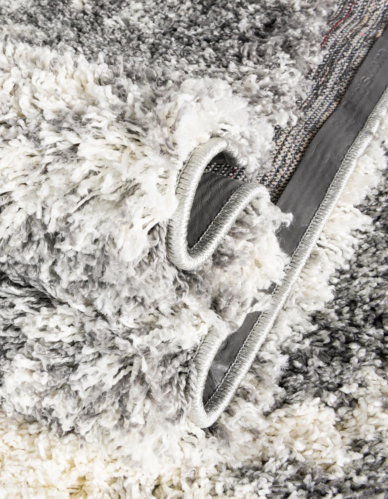 4' x 4' Soft Touch Shag Square Rug