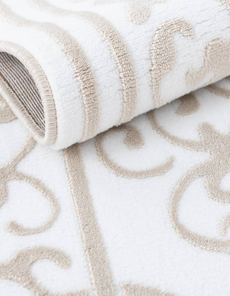 Detail image of 7' 10 x 7' 10 Hermitage Octagon Rug