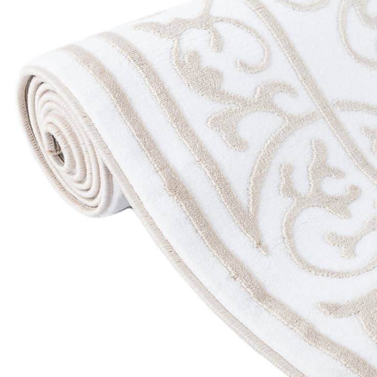 Detail image of 7' x 10' Hermitage Oval Rug