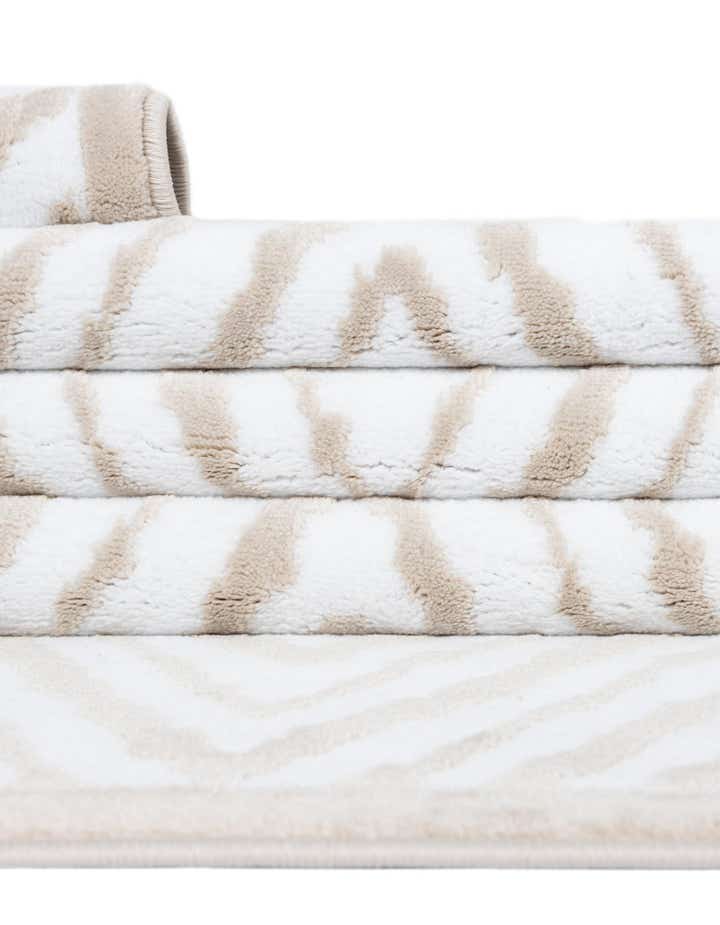 3' 3 x 5' 3 Hermitage Oval Rug