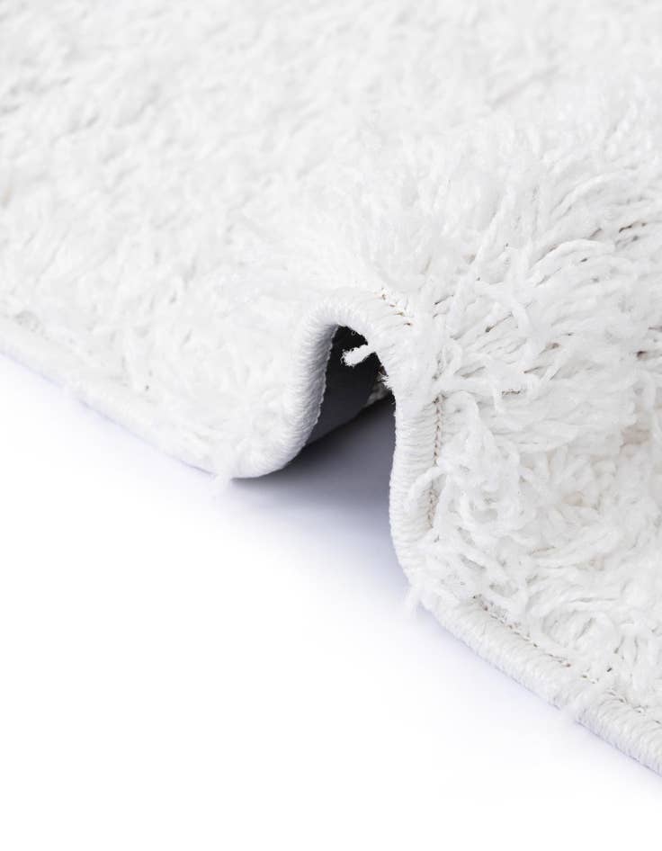 Detail image of 8' x 10' Everyday Shag Rug