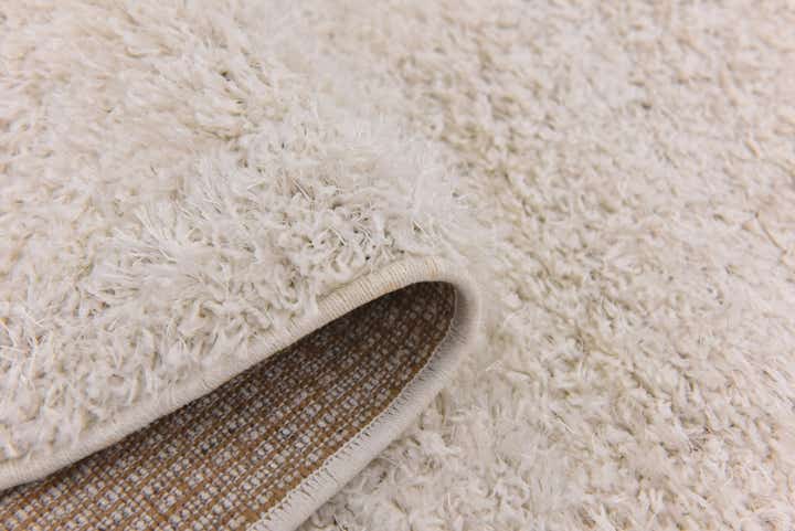 2' 8 x 4' 10 Luxury Solid Shag Rug