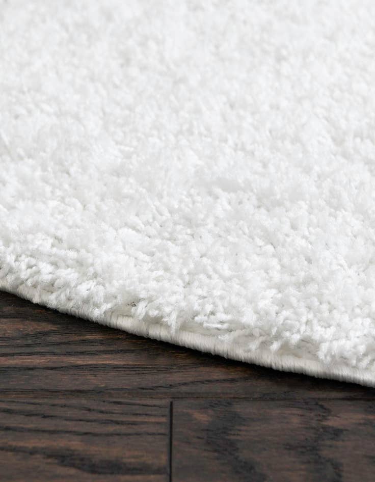 Detail image of 5' x 5' Everyday Shag Round Rug