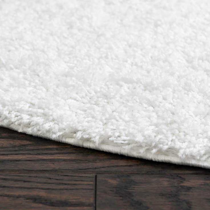 Detail image of 5' x 5' Everyday Shag Round Rug