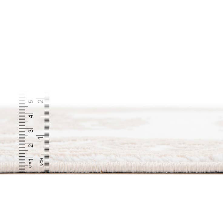 Detail image of 7' 10 x 7' 10 Hermitage Round Rug