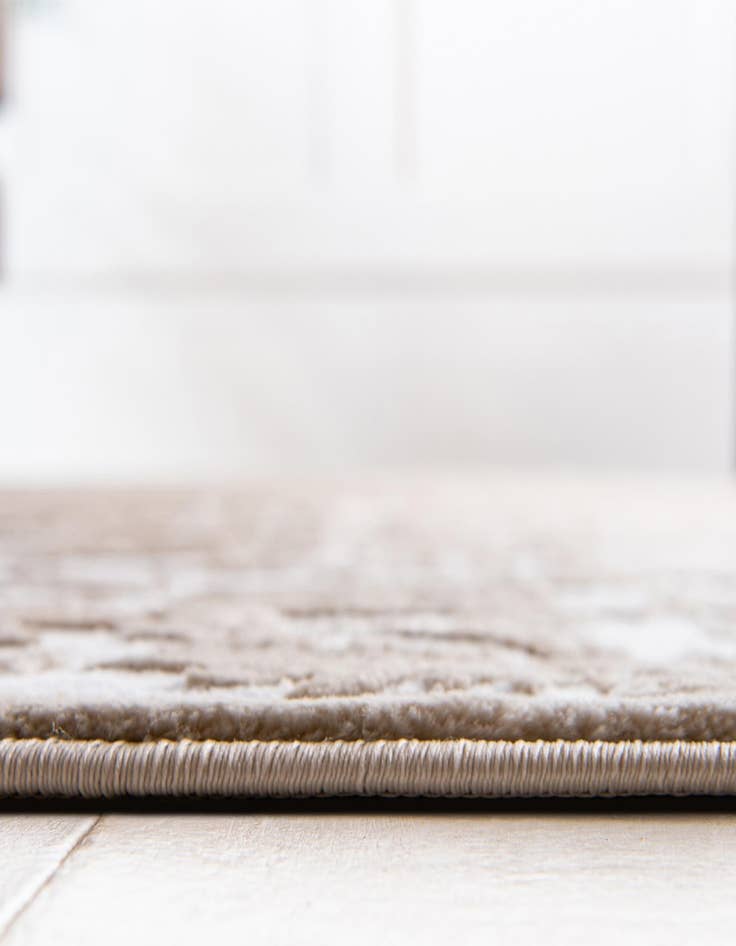 Detail image of 6' x 6' Himalaya Round Rug