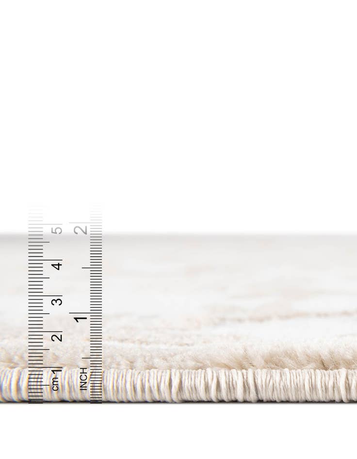 Detail image of 3' 3 x 3' 3 Himalaya Round Rug