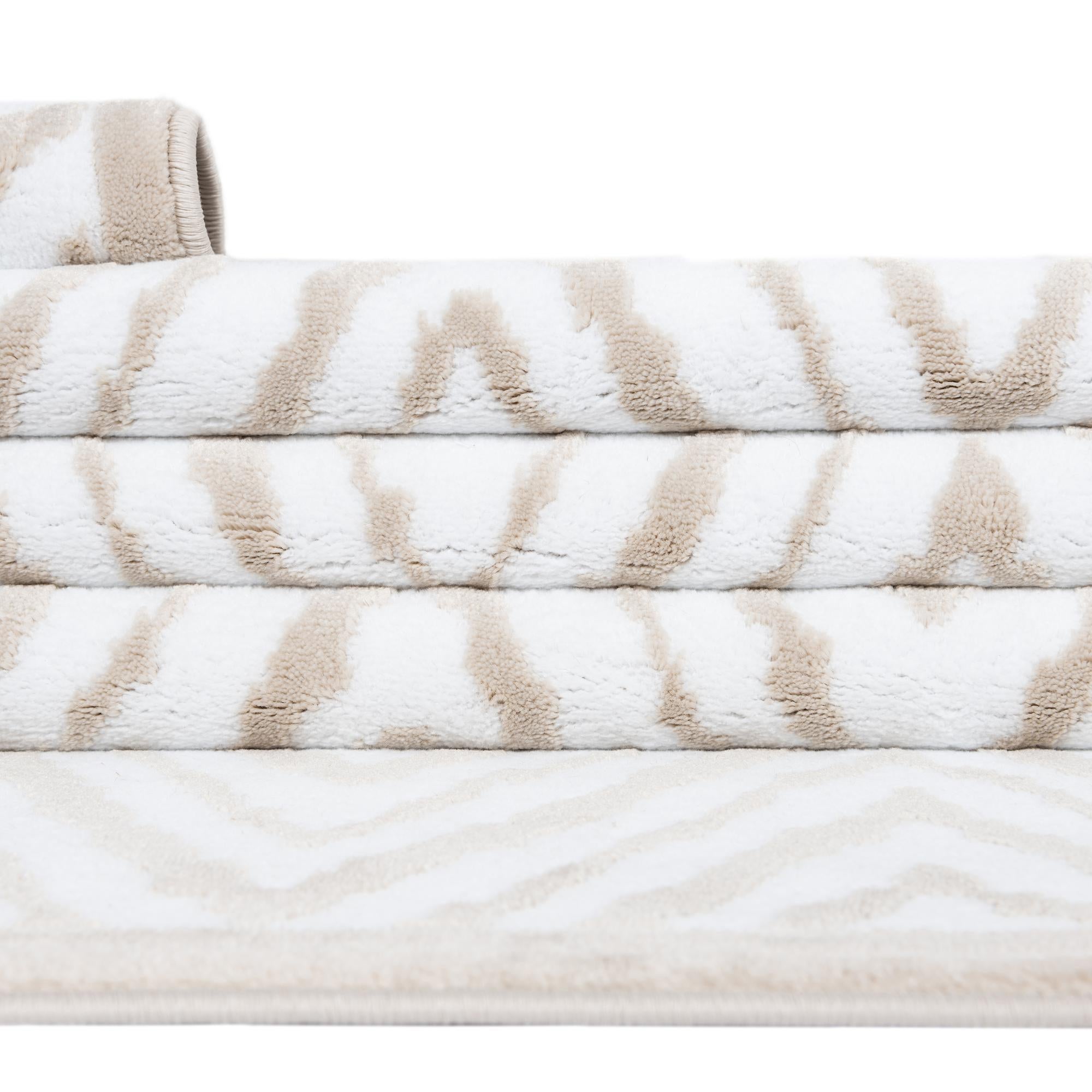 2' x 6' Hermitage Runner Rug