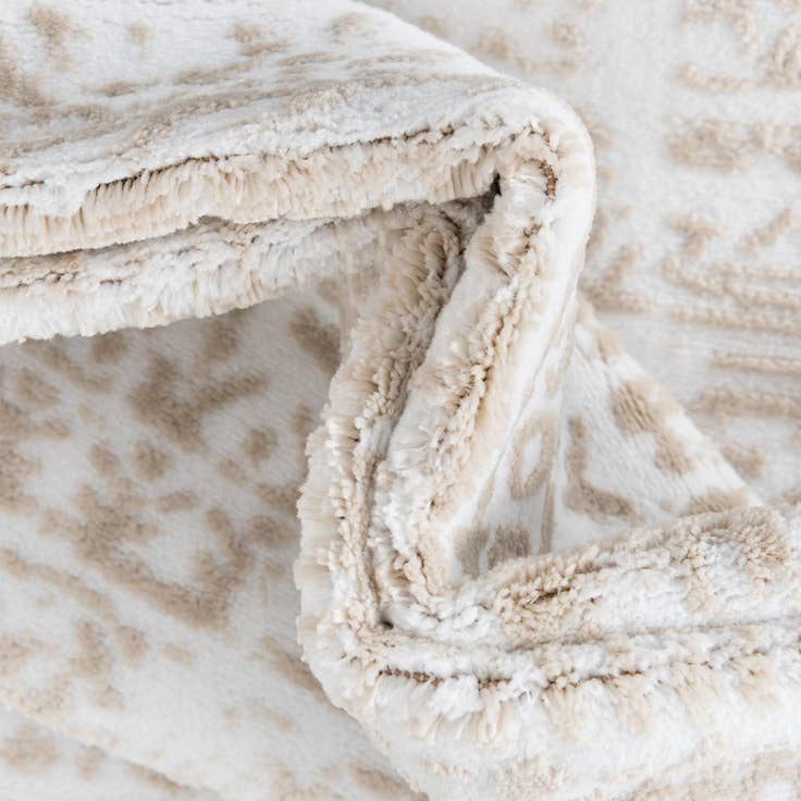 Detail image of 10' 8 x 10' 8 Hermitage Square Rug