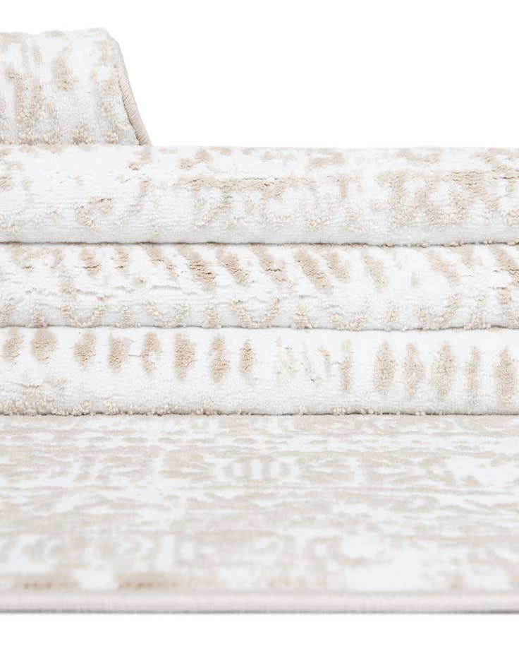 Detail image of 3' 3 x 3' 3 Hermitage Square Rug