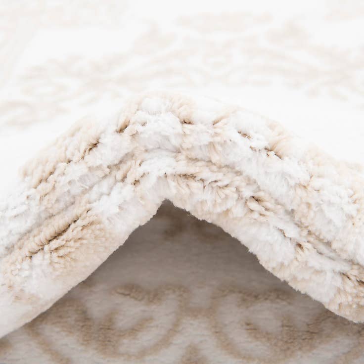 Detail image of 3' 3 x 3' 3 Hermitage Square Rug