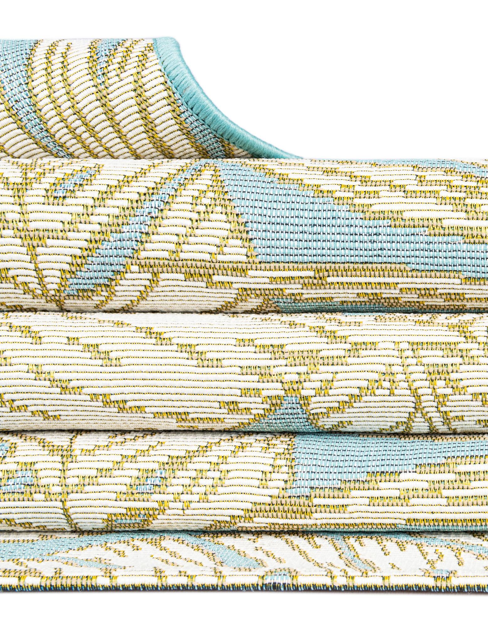 4' x 6' Easy-Clean Botanical Indoor / Outdoor Rug
