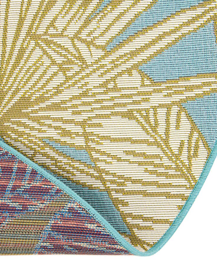 Detail image of 7' 10 x 7' 10 Easy-Clean Botanical Indoor / Outdoor Round Rug