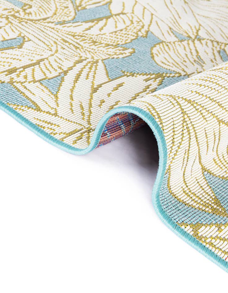Detail image of 7' 10 x 7' 10 Easy-Clean Botanical Indoor / Outdoor Square Rug