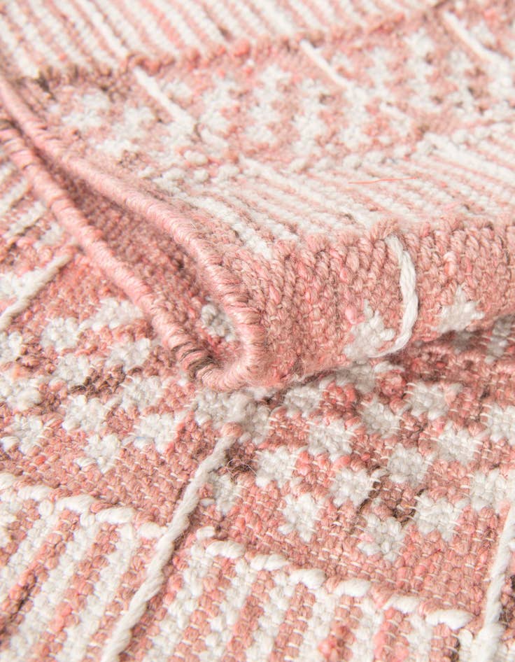 Detail image of 2' x 3' 1 Easy-Clean Eco Bohemian Indoor / Outdoor Rug