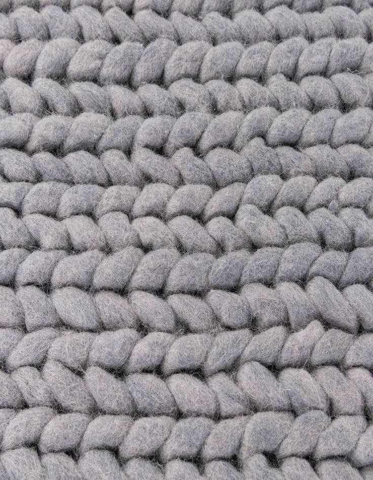 Detail image of 5' 1 x 7' 11 Hand Woven Lana New Zealand Wool Rug