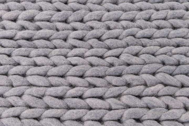 5' 1 x 7' 11 Hand Woven Lana New Zealand Wool Rug