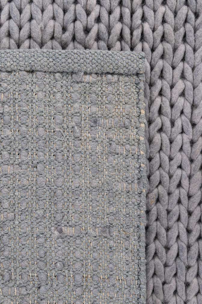 5' 1 x 7' 11 Hand Woven Lana New Zealand Wool Rug