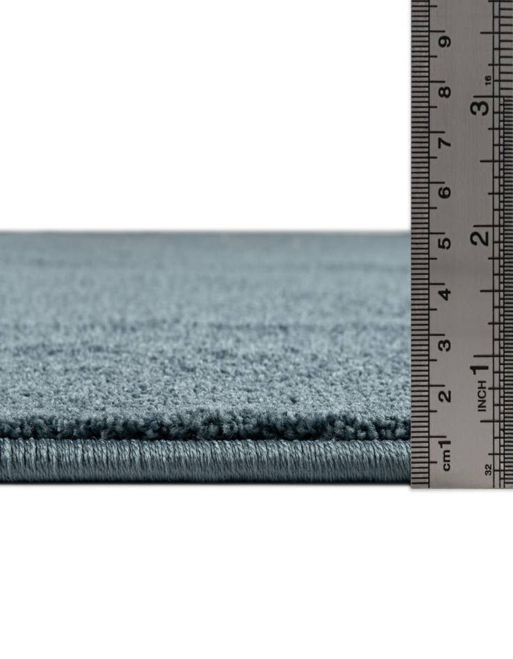 Detail image of 7' 10 x 11' Everyday Solid Rug