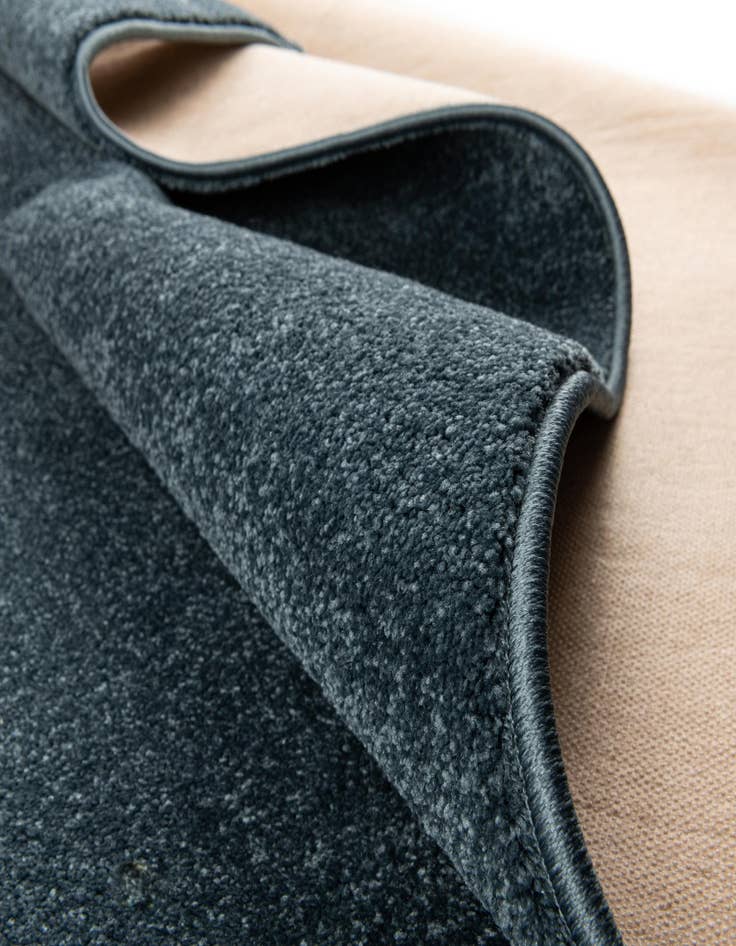 Detail image of 7' 10 x 11' Everyday Solid Rug