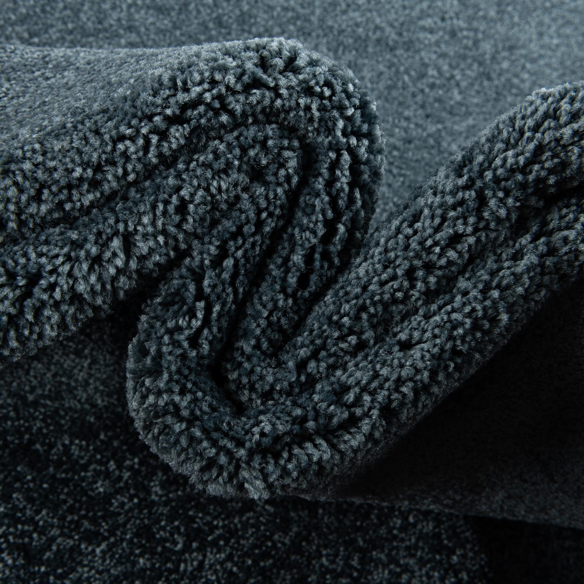 3' 3 x 3' 3 Everyday Solid Square Rug