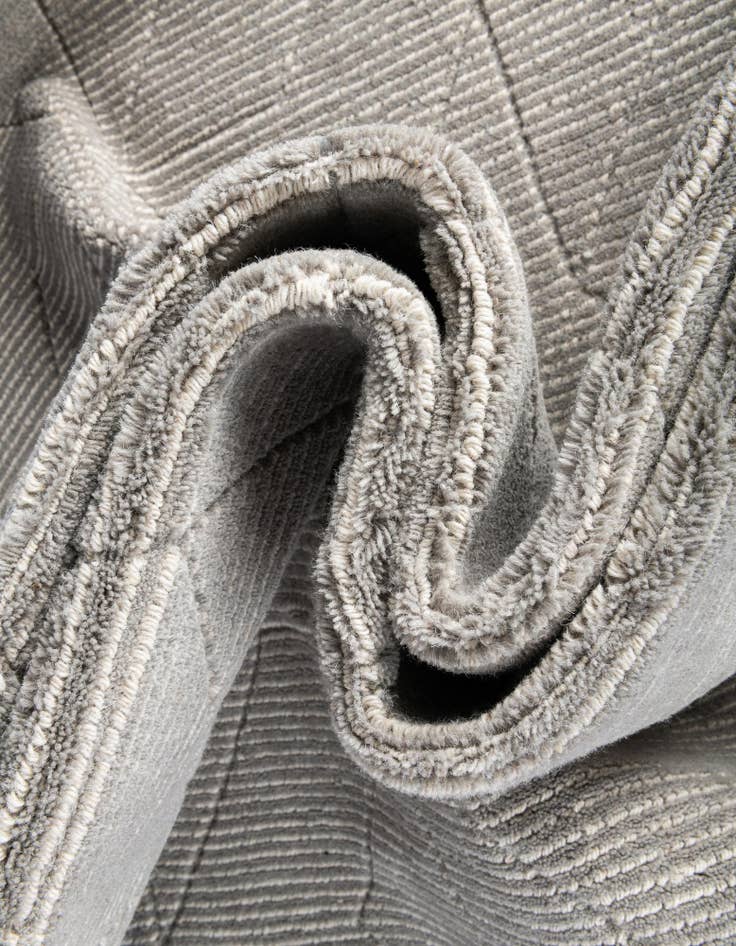 Detail image of 7' 10 x 10' WoolCraft Geometric Rug