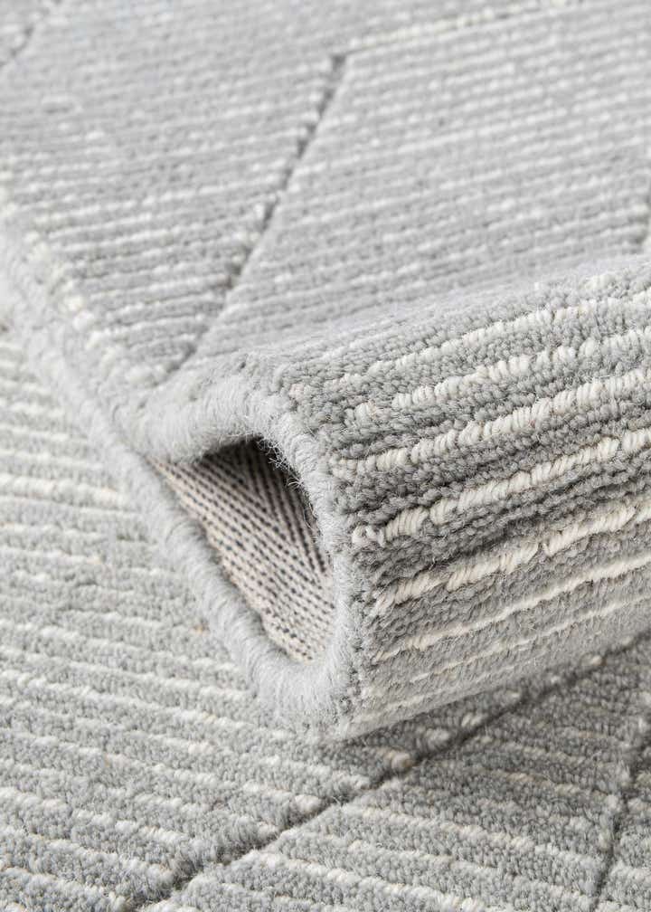 2' x 6' 1 WoolCraft Geometric Runner Rug