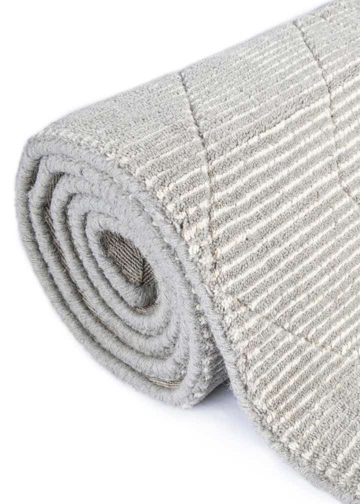 2' x 6' 1 WoolCraft Geometric Runner Rug