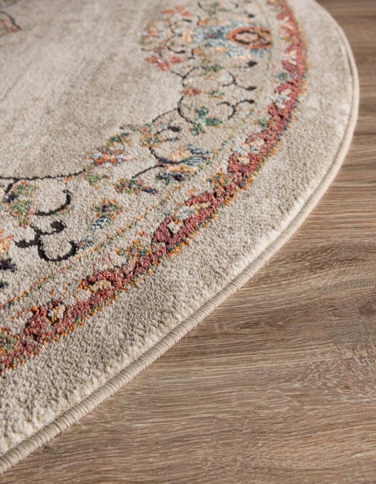Detail image of 8' x 8' Isabella Round Rug