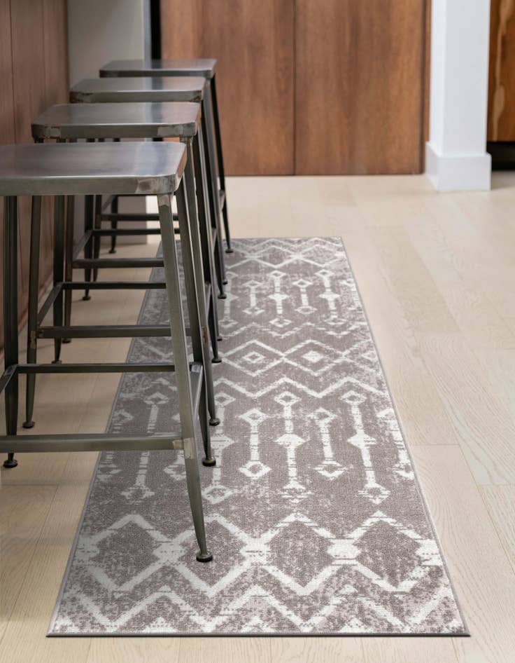 Detail image of 2' x 5' 3 Bohemian Trellis Runner Rug