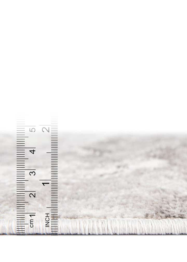 7' 10 x 7' 10 Aurora Square Rug