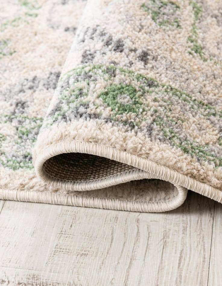 Detail image of 8' x 8' Madeline Vintage Square Rug