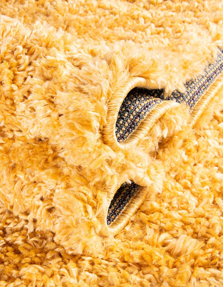 Detail image of 7' 10 x 10' Zermatt Shag Oval Rug