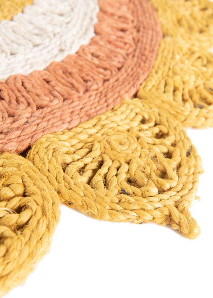 4' 1 x 4' 1 Handmade Braided Jute Round Rug