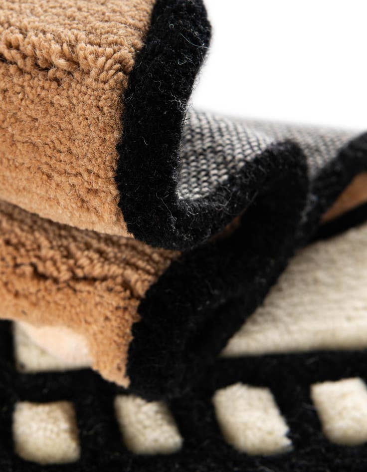 Detail image of 1' 7 x 3' 1 Happy Rugs Iced Coffee Wool Freeform