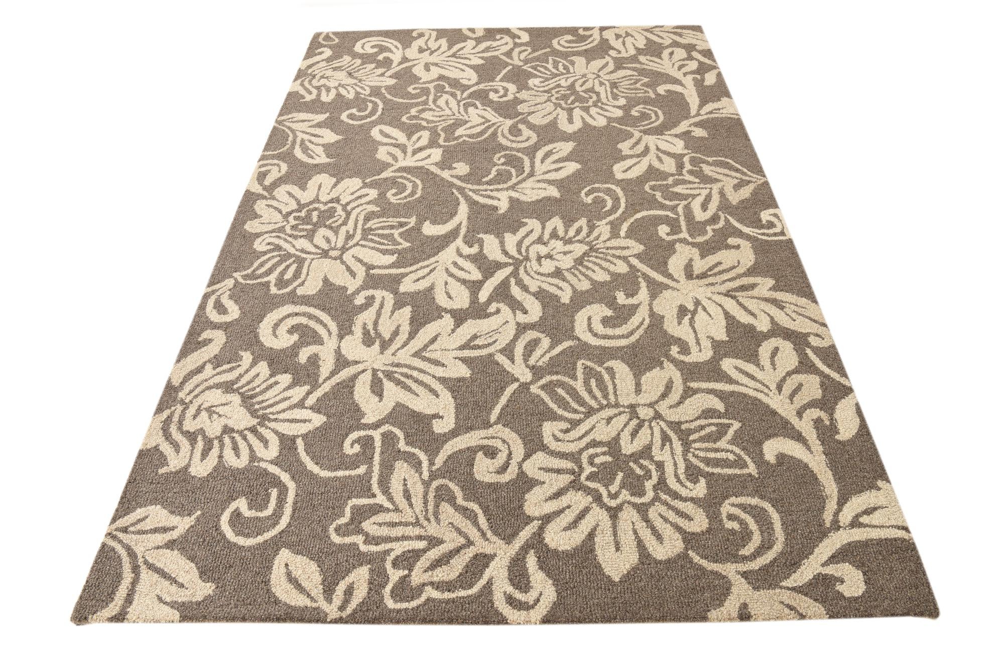 5' x 8' Agra Rug