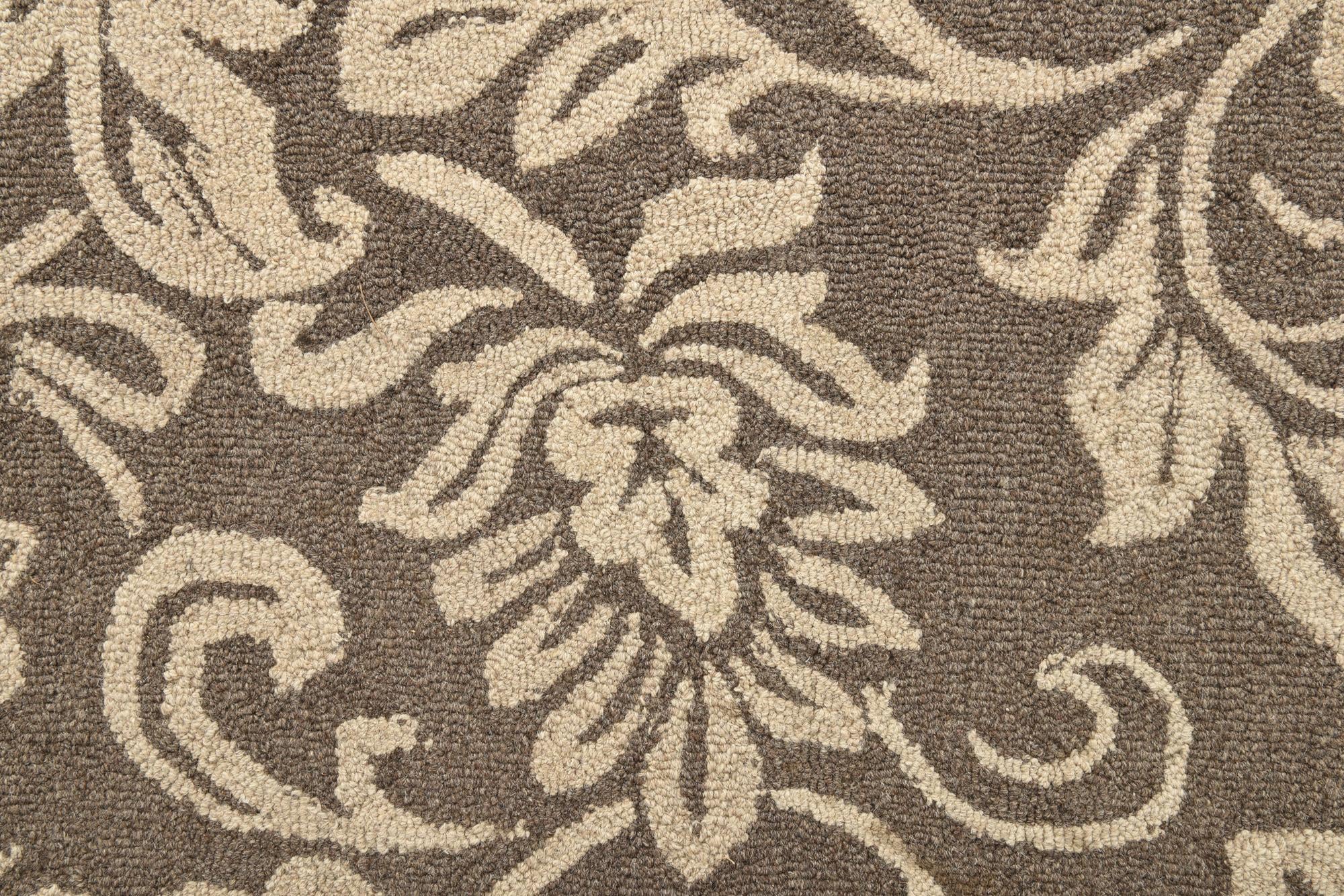 5' x 8' Agra Rug