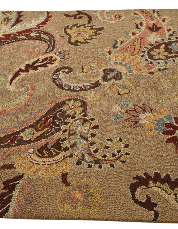 Detail image of 5' x 7' 11 Agra Rug