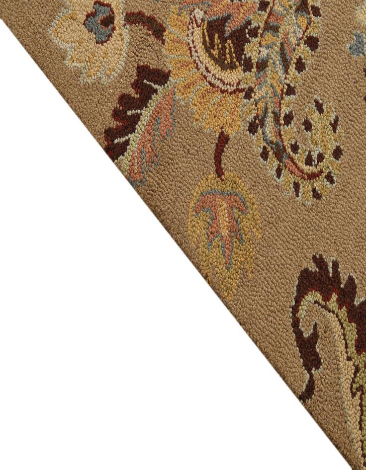 Detail image of 5' x 7' 11 Agra Rug