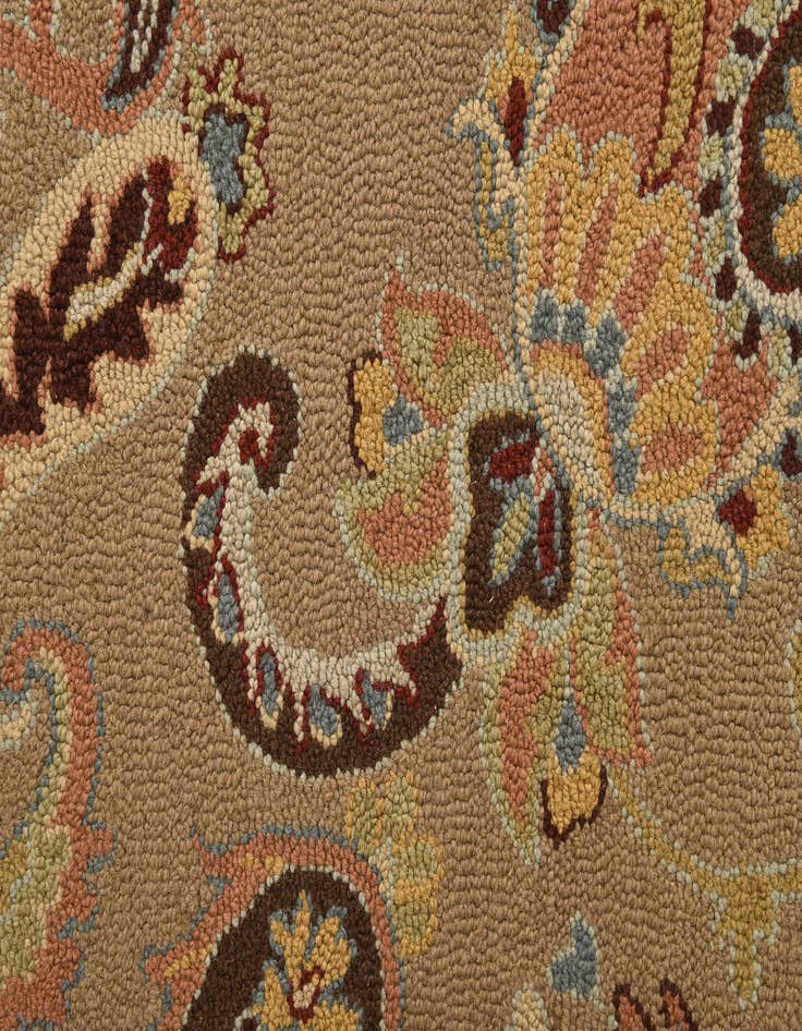 Detail image of 5' x 7' 11 Agra Rug