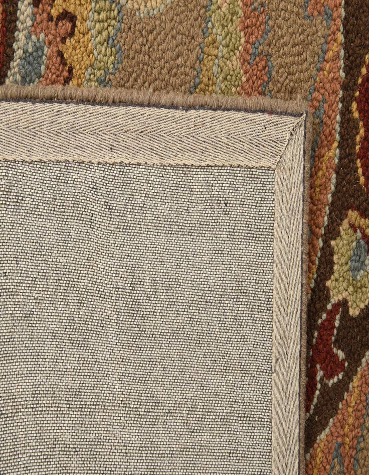 Detail image of 5' x 7' 11 Agra Rug