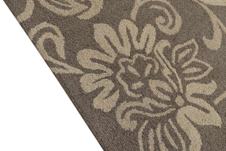 5' x 8' Agra Wool Rug