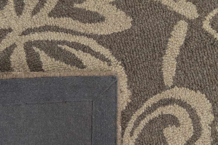 5' x 8' Agra Wool Rug