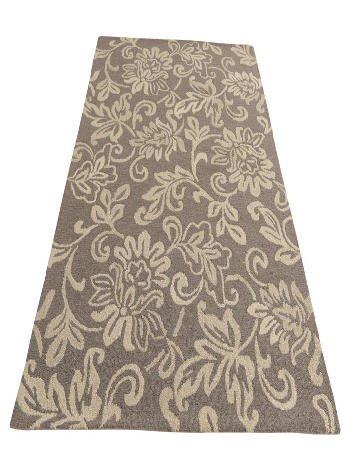 Detail image of 5' 1 x 8' Agra Wool Rug