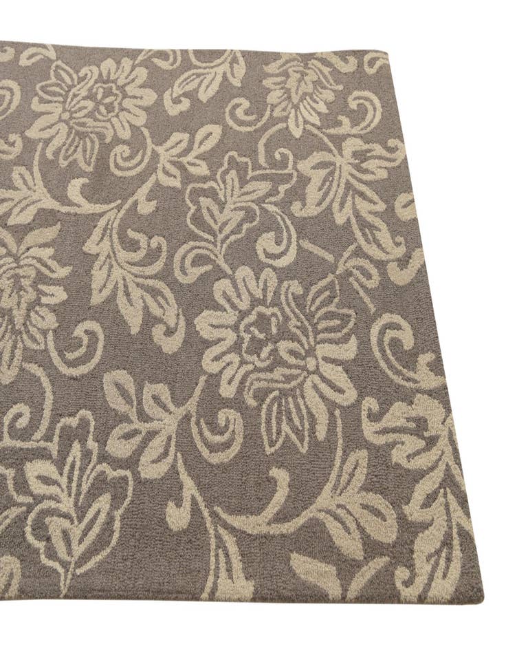 Detail image of 5' 1 x 8' Agra Wool Rug
