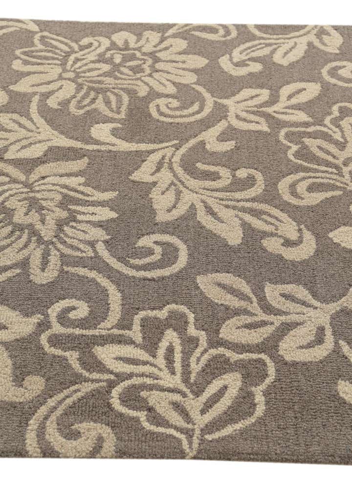 5' 1 x 8' Agra Wool Rug