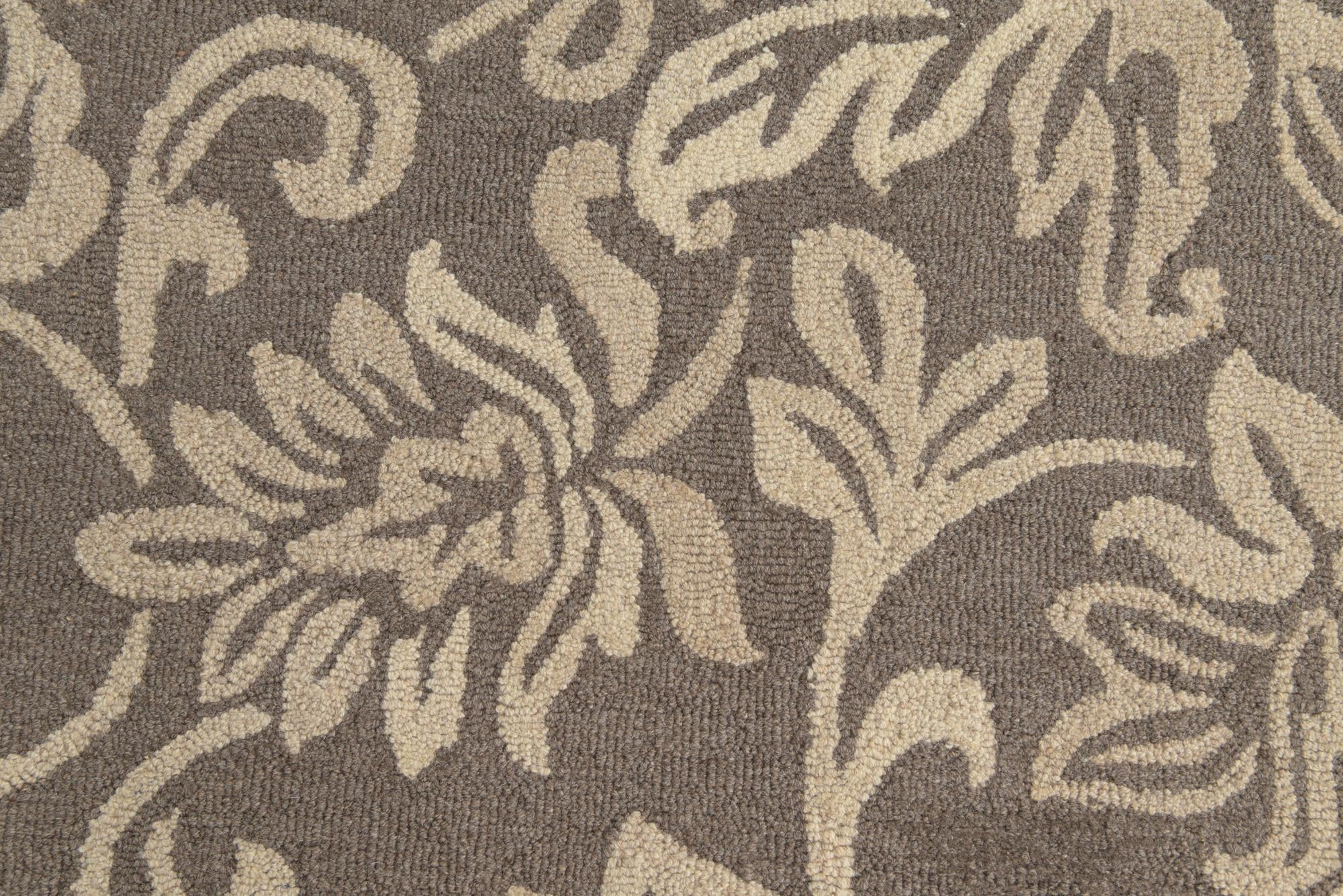 5' 1 x 8' Agra Wool Rug