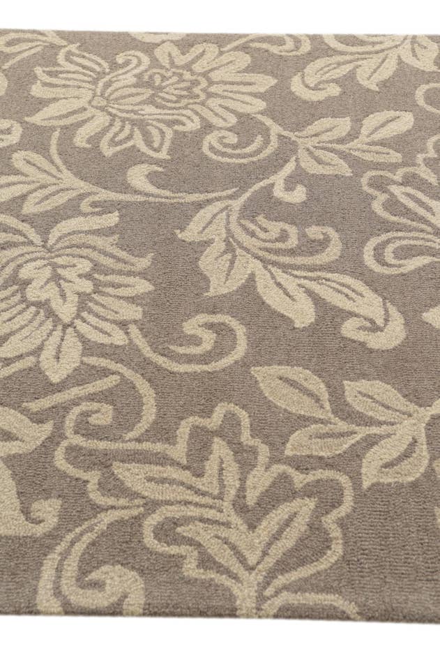 Detail image of 5' 1 x 8' 1 Agra Wool Rug